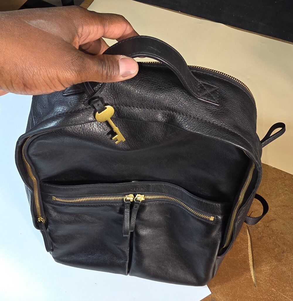 Fossil Black Genuine Leather Unisex Backpack Laptop Travel Book Bag EUC - Picture 8 of 11